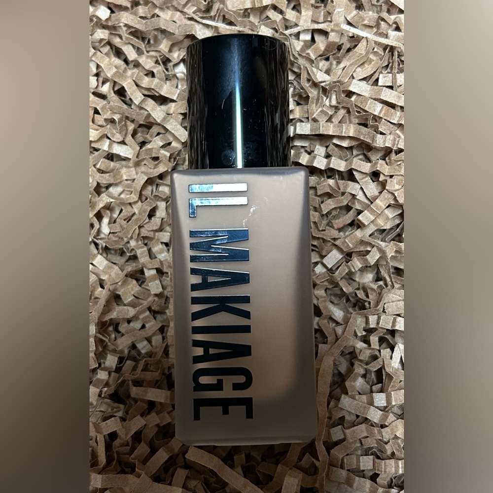 IL MAKIAGE
WOKE UP LIKE THIS Flawless Base Foundation-  #35 - Picture 14 of 16